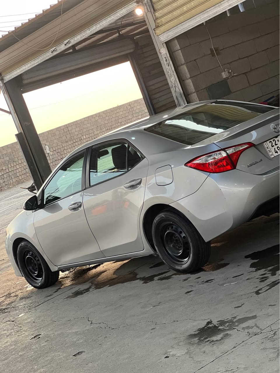 کڕۆڵا ٢٠١٦ S 
حیزام بەس سندوق و سەقف بێ سبوغە لای خۆم بۆتە حیزام پارچە پارچە سبوغی بووە
ڕەقەم و سەنەوی نوێ بە ناوی خۆمە یەک دینار مەسرەفی نیە ویل کەپ و تایەیی بیلادیشم ماوە

کرولا ٢٠١٦ S
حيزام بدون سندوق رقم سنوية جديد بسمي 

***********
*********** أربيل, العراق
