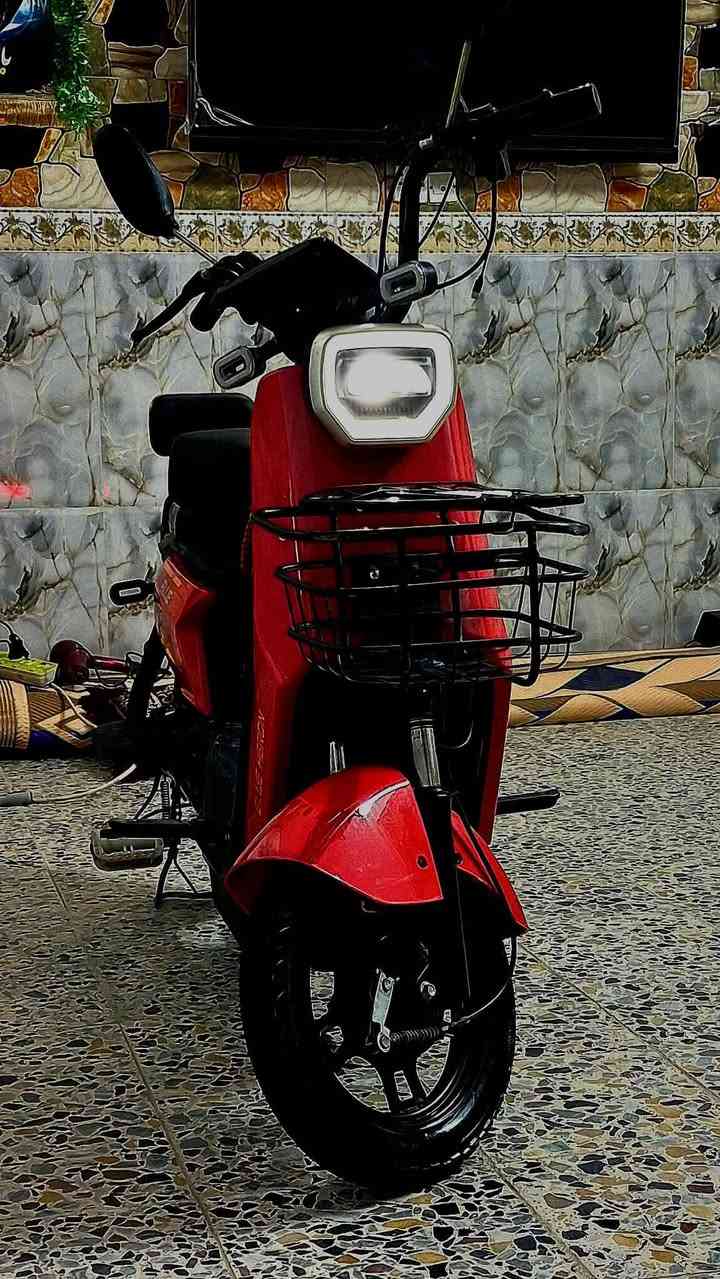 السلام عليكم ورمضان مبارك عليكم دراجه شحن للبيع كامله اي نقص مابيه فقط الزنجيل بايدر مكطوع السعر ٣٥٠ الف ويها مجال لشراي العنوان بغداد مدينة الصدر الحميديه ***********
