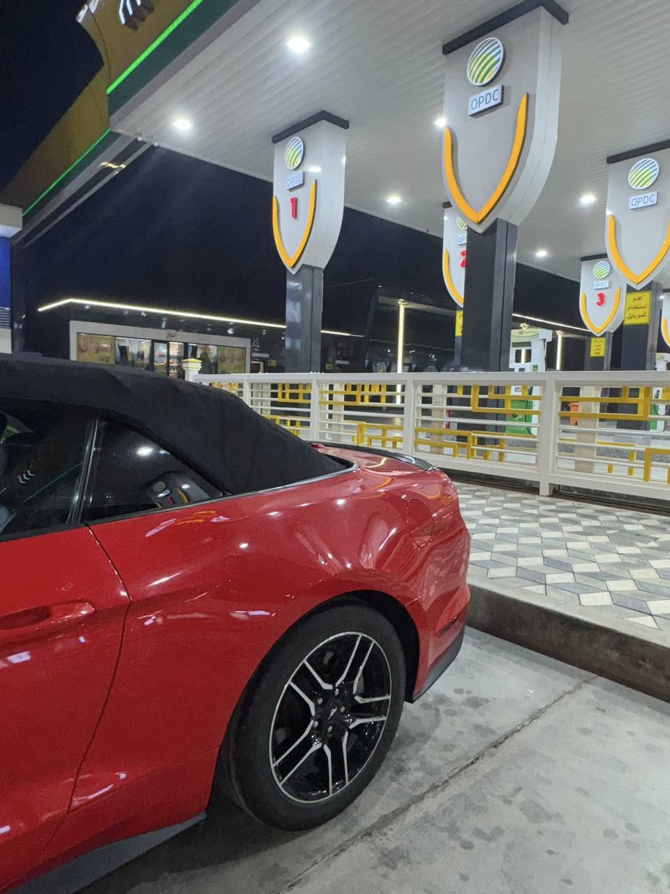 موستنك ايكو بوست 2019 كشف لون احمر مميز بريميوم فول مواصفات اربع سلندر 2.3 توربو حادث قطعتين جاملغ خلفي ايمن مصلح ومصبوغ بدون كص وباب ايمن امبدل نفس اللون اصلي ماشية 75ميل بأسمي تحويل مباشر  سنوية وهزة جديد كير 10 سرعات مكفول ومكينة ولغد وشاصي وحجر بيئة مكفول مكان السيارة بغداد *********** السعر 160
