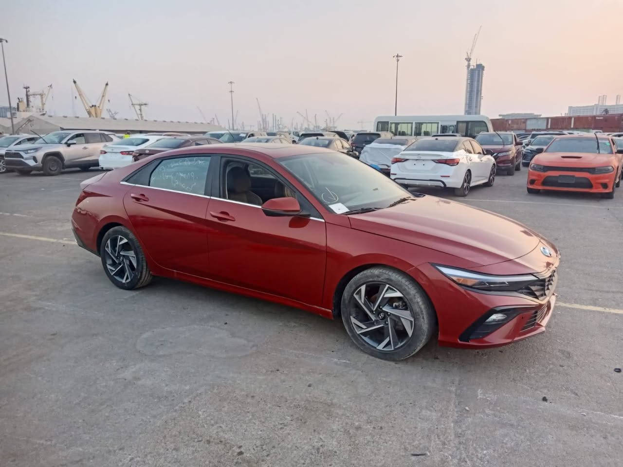 النترا موديل ٢٥ كامل مواصفات لمتد
بسمي اربيل سنويه جديده 
لون ماروني 
 صور لحادث والسونار مرفقات كامل
داخل لون جلد اسود
مكان  بغداد 
السعر ١٤٠ قابل للتفاوض 
رقمي  ***********
