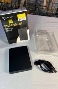 هارد خارجي ١تيرا • Seagate أصلي • متوافق بلايستيشن اكس بوكس