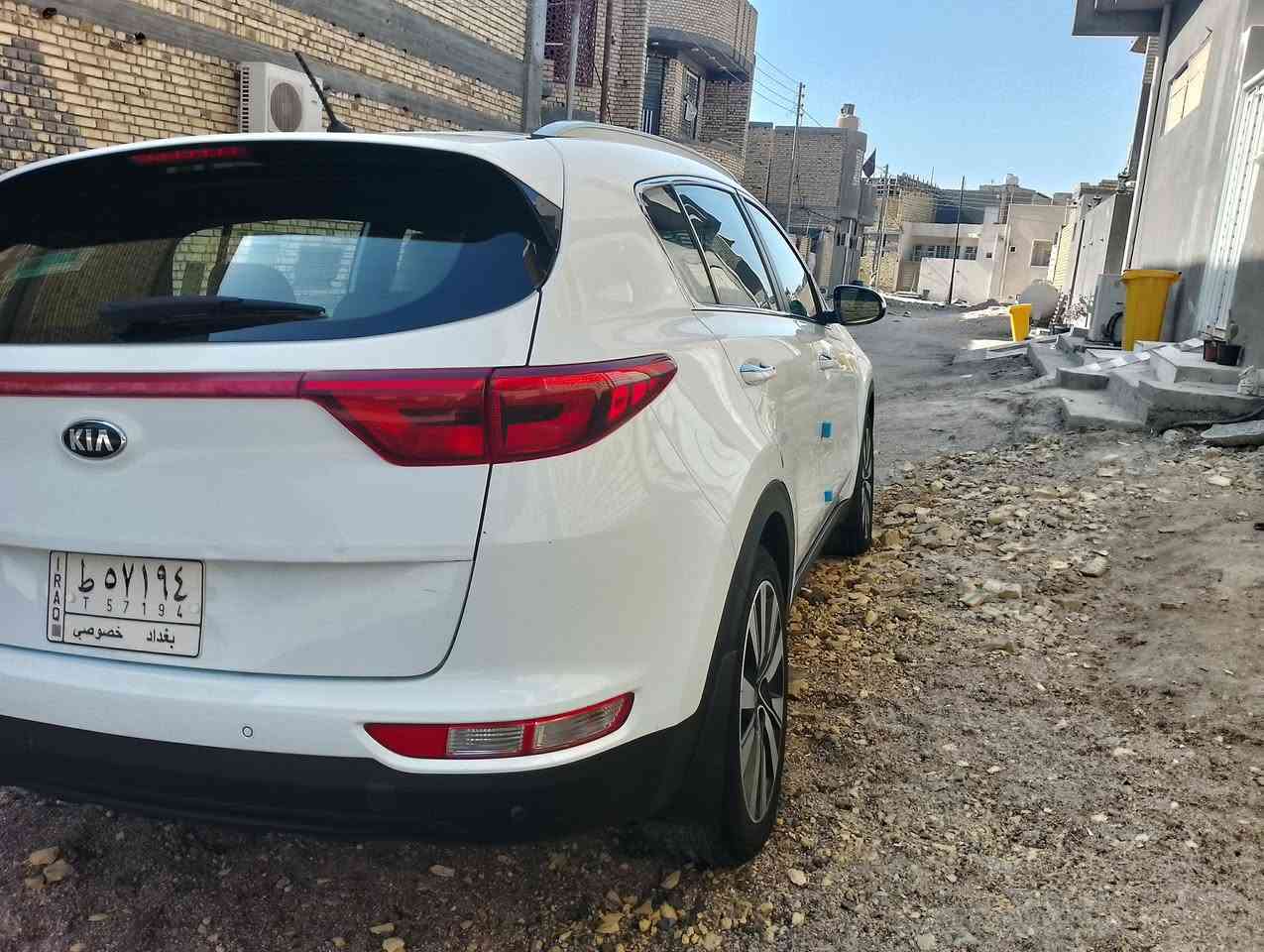 كيا سبورتج ٢٠١٨
خليجي وكالة الدولية
ماشية ٧٧ الف كيلو
مكفولة عدا باب الصدر دبل كود بدون تبديل وبدون صبغ
السيارة نظيفة من كلشي
رقم بغداد باسمي تحويل ثاني يوم
السعر ١٩٠ $
للاستفسار التواصل على الرقم 
***********
