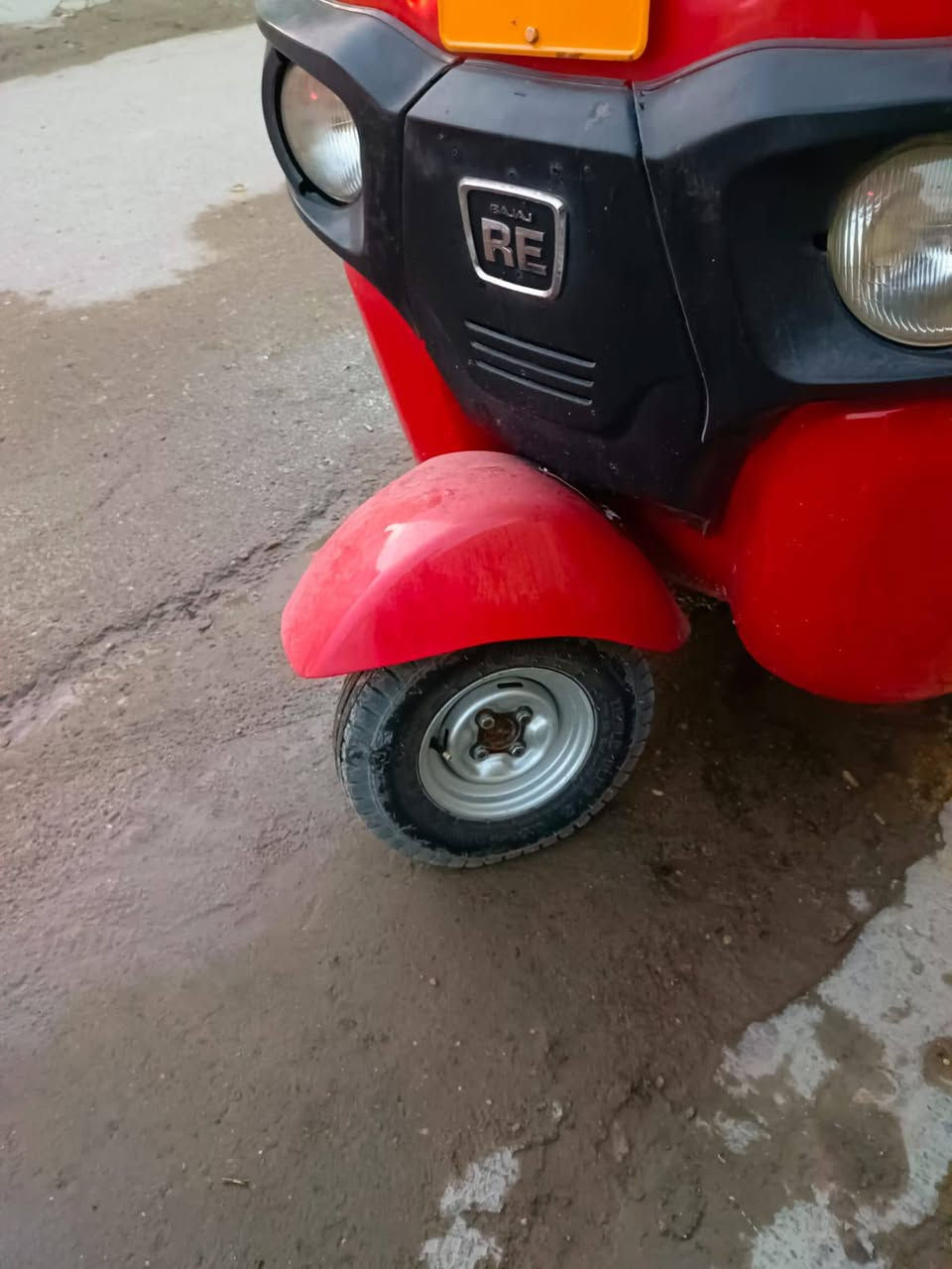 ١٨ شهر ١٢ رقم وسنويه انكليزي بسمي
ب٥٣٠٠ شراي يخابر ***********
مكينه مال ٢٠ مكفوله تنقيص تبخير
