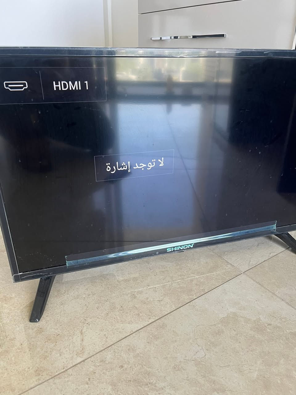 السلام عليكم 
تلفزيون شنون قياس 32 جديد ونظيف 100‎%‎ هو والكنترول مالته اذا طلع غير هذا الحجي اخذه هو وفلوسه 
للبيع بسعر 78 الف 
مكاني بغداد العامرية 
***********
