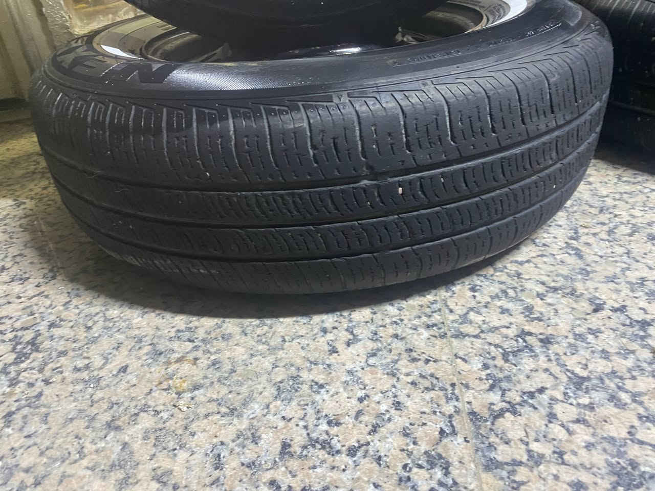 السلام عليكم تاير عالي مال كورله 14فقط  تاير مكان كوت
***********
