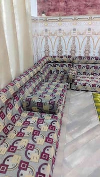 هاذ ديوان للبيع اكويتي نضيف وامرتب كدام عينك ومامستعمل هواي الله يشهد ...