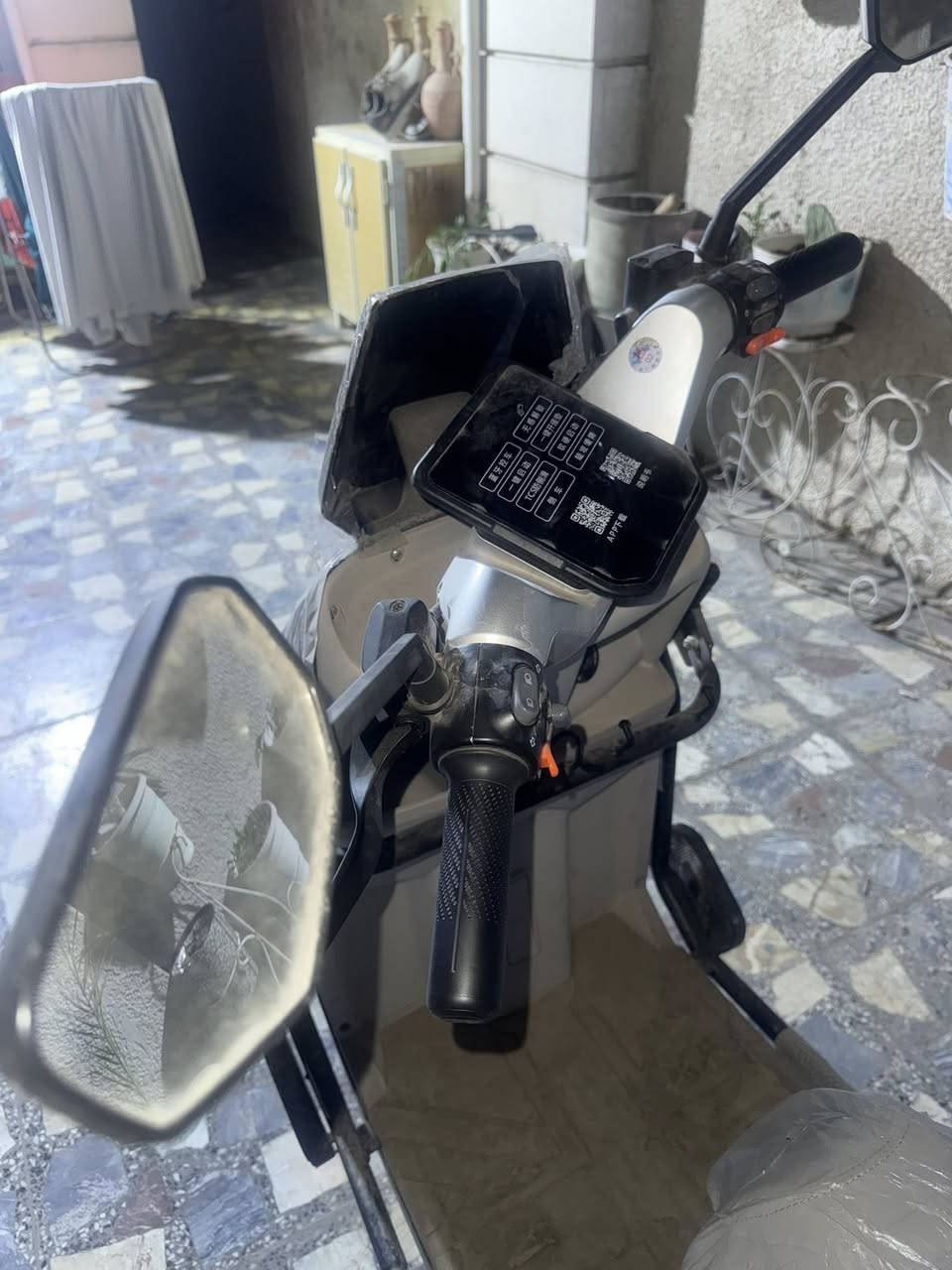 السلام عليكم دراجه شحن الاسم الملكه  s90 قوه المحرك 1200wسرعه القصوه 45_50كم نوع البطاريه ليثيوم بجهد 72فولت  يترواح مدىٰ تقريباً للدراجة 50 إلى 70 كيلو متر  استفسار على الخاص


**إذا كنت صاحب هذا الإعلان وتريد حذفه لأي سبب، رجاءا أرسل رسالة إلى الدعم الفني**