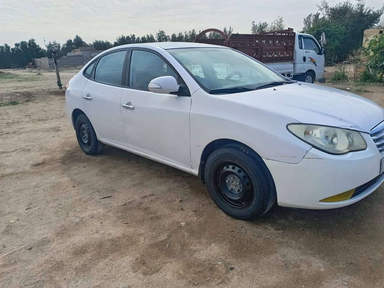 النترا موديل 11 خليجي محرك 16 رقم اربيل دولي
بيه اربع قطع صبغ بدون دواخل فقط صبغ
مكينه وكير وحدايه وتبريد كفاله عامه 
مكانها النجف السعر 98وبيها مجال ***********
