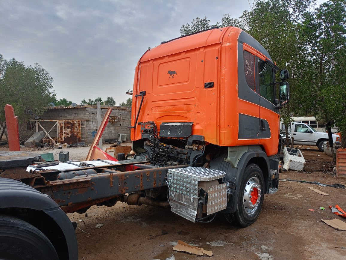 السلام عليكم سكانيا للبيع مديل٢٠٠٢مكينه انجكتر تخم تاير كير٣/٣شاصي مكفول غطره صبغ مابيها جاهزه للشغل مكانها البصرة الزبير رقم شمالي سنوية ساقطه ابيعها واقع حال سعرها١١٠وبيها مجال لشراي ‭٠٧٨٠ ١٢٤ ٩٣٧٧‬
