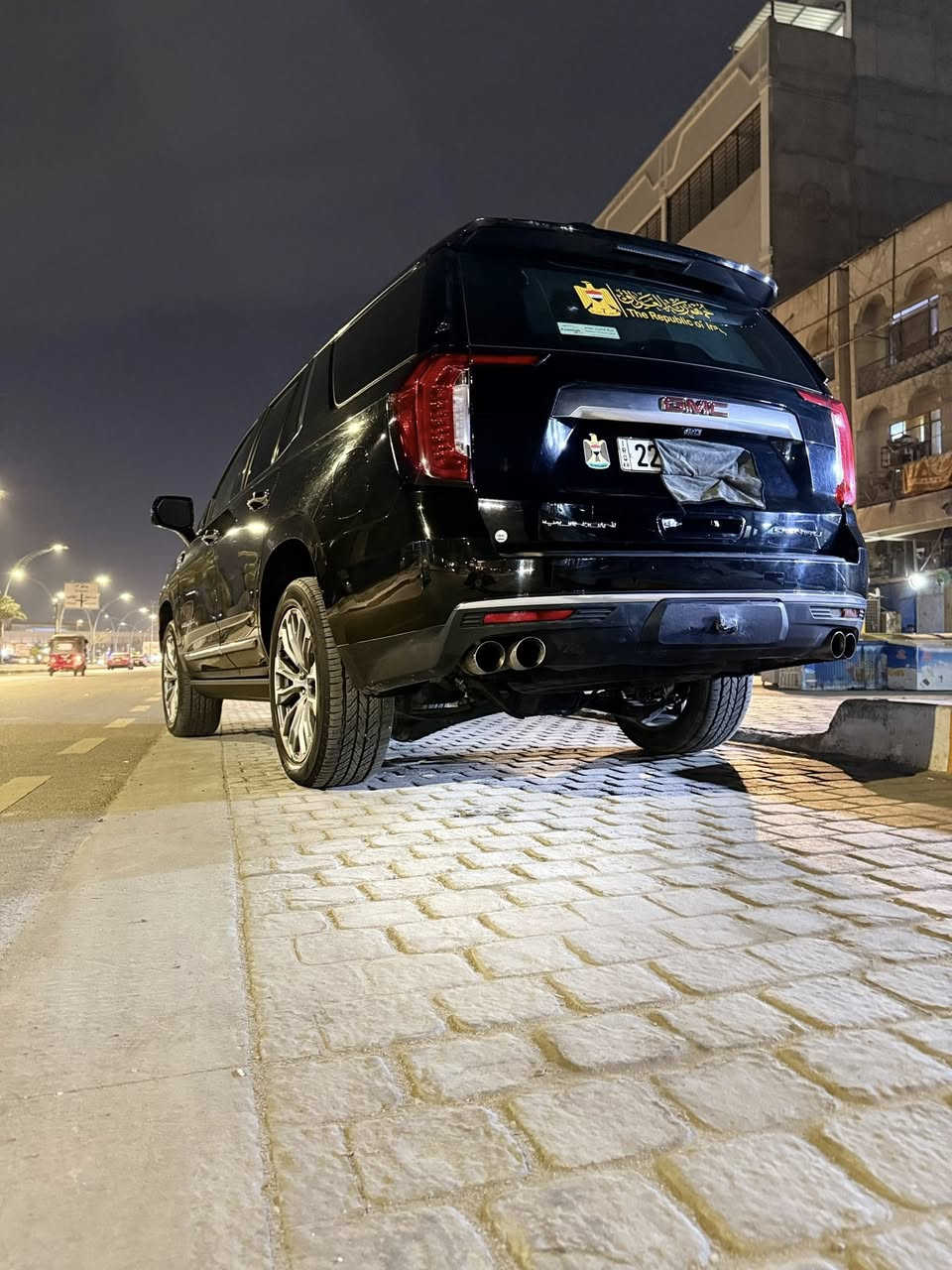 سلام عليكم 
يوكن دينالي موديل 2021
وكالة منصور 
رقم اربيل بسمي تحويل ثاني يوم
موصفات سيارة 3شاشات 
كشنات كهرباء تدفئة وتيريد 
كير لمس تحكمات ستيرن امامي خلفي 
3قطع تبريد 
7مقاعد داخل جلد ابيض وجوزي  بجم لايت زنون بلادي وبكلايت لد  حجم ويل 22 صدر جوبلسات وباقي موصفات دينالي معروفة سيارة حلوة ونضيفة وكفالة ماعدا تلحيضات تجي وتشوفه بعينك وسيارة احلى من صور  عنوان سيارة بغداد حي اور للستفسار ‭

‭0773 050 5192‬
