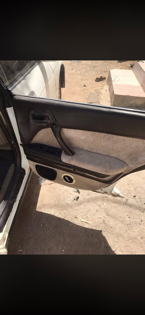 السلام عليكم شباب سياره بطه متصل مديل 1992 السياره جهازه مكينه كير حداديه تخم تاير السياره جهازه البدي مالتها شوف العين مكفوله من نقل جثه بئاسمي تحويل ثاني يوم السنويه متهية 2024شهر العاشر السياره نقصها تبريد فقط مكاني بصره وهذه رقمي ***********اي استفسار اتصل وبخدمتك متواجد واتساب فقط السعر30وبيها  مجال
