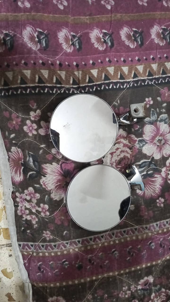 اسلام عليكم شباب عني هورن براد لبيع سعر 300 ومرايات كلاكسي البيع سعر 200 *********** مكان بغداد جديدة
