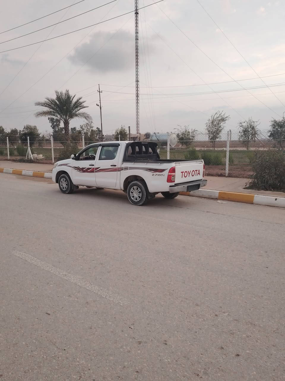 السلام عليكم
اخوان ٢٠١١ محدثه ١٤ داخل خارج مصبوغه جماليه
كير محرك شرط حداديه جاهزه مايعوزه بس راديتر تبريد كبريسر موجود بدون اوليات
السعر ٨٠ وبي مجال
مكان السياره الانبار 
***********
