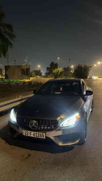 السلام عليكم للبيع مارسدس c300 2018 amg 
السيارة بدون حادث حادثها سرقة دعامية امامية وخلفية وهنا صار بيها طخة بين جاملغ والباب السيارة بدون ايرباك بدون نقص 
صفر مسج
كلشي ميحتاجلها مصرف كلش جديدة صدر كهربائيات جديد
رقم اربيل جديد باسمي تحويل ثاني يوم
فتحة
بصمة
كرسي كهرباء
شاشة
السعر 20,800 وبيها مجال بسيط
مكان السيارة بغداد اليرموك
***********
