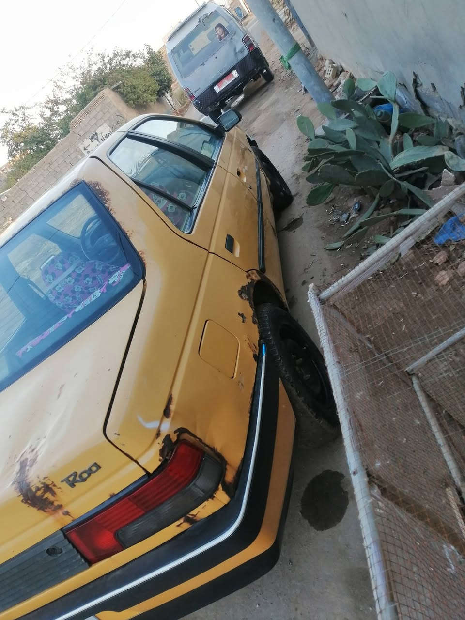 سلام عليكم بيجو روا للبيع لسعر مليون وبيها مجال قليل السياره جاهزه مكينه كير يخبلن السياره بدون راعي السنويه ضايعه ابيع هلموجود مكاني نجف كوفه ***********
