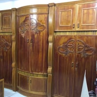 غرفة تسگام • ضخمة • ملحق