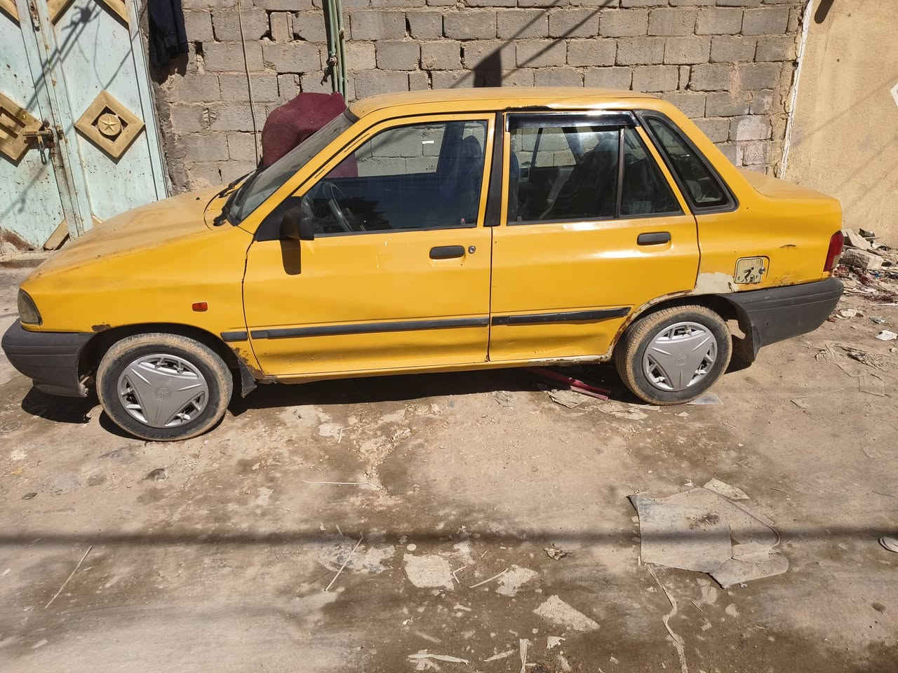 السلام عليكم سايبه 12 نضيفه بيه بس الهلالات مكينه كير حداديه تخم تاير كله جديد السياره نضيفه كلش السعر 29  الرقم ***********
