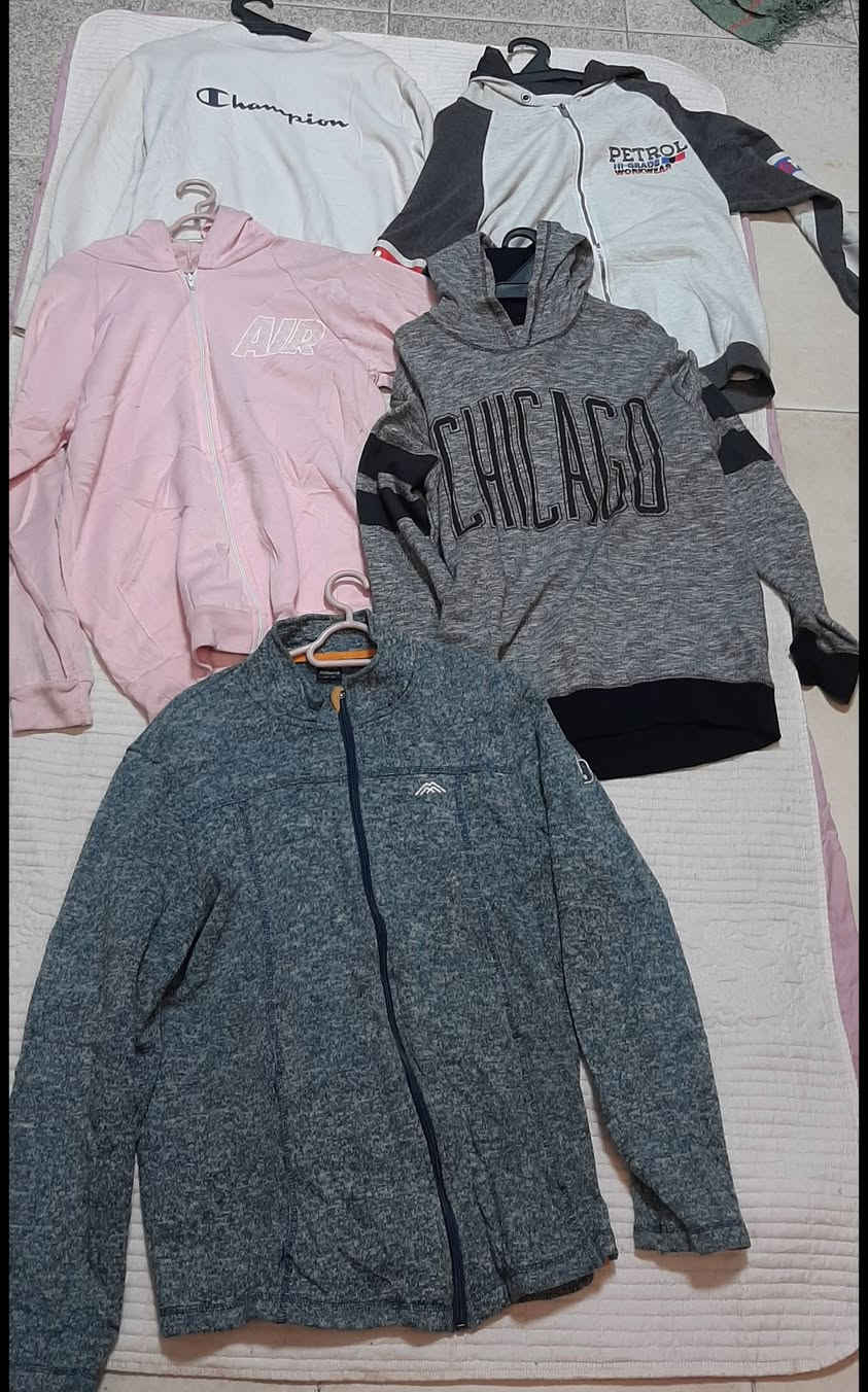 السلام عليكم...
#تخفيضات قطع هوديات قماصل تيشرتات نص ردن تيشيرتات ردن .
القطعه على 2000 الفين 🔥
3 قطع ب 5 الف 🔥

العنوان الزبيديه السايدين مقابل مطعم ديما القديم ازياء الزبيديه اهلا وسهلا بالجميع ❤


**إذا كنت صاحب هذا الإعلان وتريد حذفه لأي سبب، رجاءا أرسل رسالة إلى الدعم الفني**