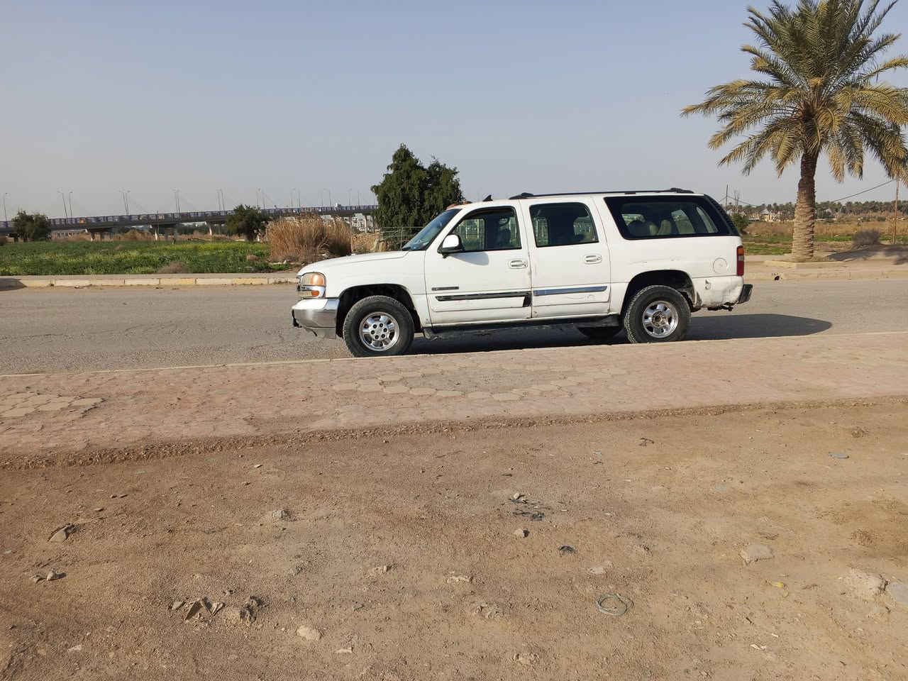 سلام عليكم جمسي تاهو اللبيع جاهزة 2001 *********** مكان سياره كوت
