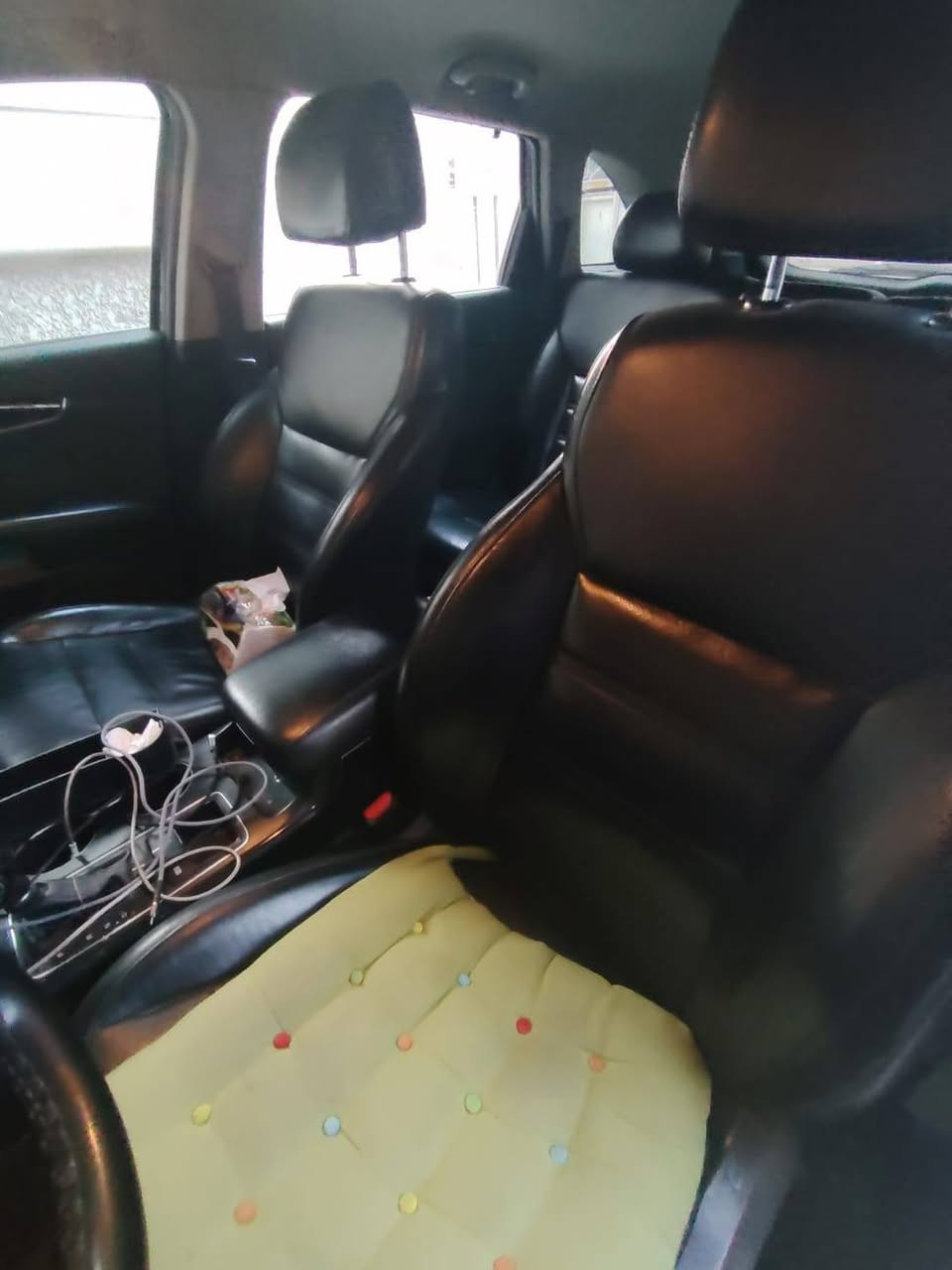 من رخصت الادمن كيا سورنتو ١٧ رقم بغداد دولي بسمي لون كرزي فووول فووول ماعدا الفتحة ٧ راكب ٦ سلندر داخل جلد بصمات كشنات كهربائية تدفئة كشنات رادار ضررها فقط دعامية وبيها شوية شخط بالجاملغ الخلفي مصبوغ فقط الشخط كير محرك مكفولات السعر ١٧٥ مكان السيارة بغداد الشراي يتصل ***********
