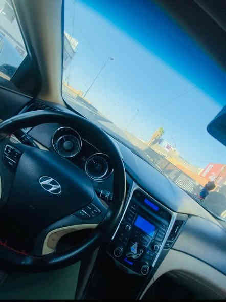 للبيع سوناتا 2011 خليجي 
فول مواصفات 1/1معروفه
محرك 2400 دوش 
كشنات جلد
كشن كهرباء
اشاير  مري
مري شفط
حساسات خلفي
تشغيل بصمه
ابواب بصمه
بك لايت ليد
بنوراما
وبعد بيها مواصفات
بك لايتات خلفي ليد
تبريد ثلج قطعتين امامي خلفي
تدفئة كشنات
صدر كير مكينه كفالة 
ادامة كاملة كل منظومه ماء وتبريد كلة جديد مي اخضر زيتي راديترات مراوح جدد تنقيص مي انساه 
رقم بغداد مشروع وطني باسمي سنوية لغاية 2028
مصبوغة حزام وصور قبل الصبغ موجودة واكو نواقص بسيطة بسيارة 
سونار  موجود
السياره في بغداد زيونة 
***********
108  ورقة سعرها بغداد
