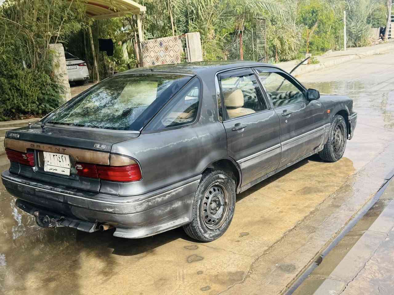 ⸻

🚗 للبيع ميتسوبيشي كلنت 1992
📍 ديالى – خانقين
💰 السعر: 28ورقه وبيها مجال قليل
⚡ بيع مستعجل

المواصفات:
 • كهربائيات شغّالة بالكامل
 • تخم تاير جديد
 • باتري جديد
 • سنتر لوك
 • محرك كورلا أبو الجف
 • كير أوتوماتيك
 • رقم نجف مشروع وطني
 • تتحول بأي مكان
 • السنوية جديدة للـ 28
السياره بدون صبغ باقيه علا البلاد فقط باب خلف السائق 
 • السيارة شغّالة وجاهزة للاستخدام

📞 الاتصال علا الرقم ***********
***********
