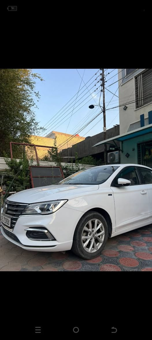 السلام عليكم للبيع موديل 24 مابيه اي نقص بدون صبغ فقط طخه خفيفه اباب السايق مامصلحه امبينه بالصور ***********
