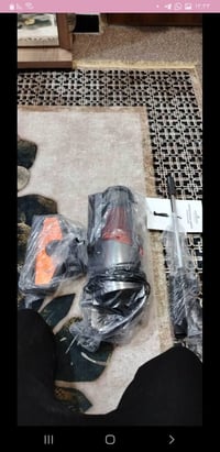 مكنسة كهربائية مستعملة فقط مرتين اخت الجديدة للبيع سعر ٥٠ الاتصال على ...