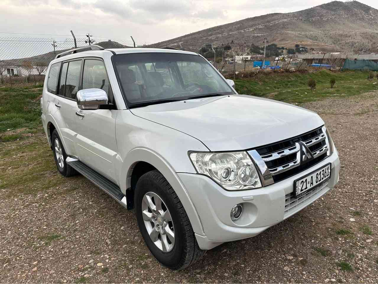 سلام عليكم مرخصة الادمن 
سعرها 150وبي مجال 
باجيرو 2013 للبيع او مراوسه حسب القناعه
رقم سليماينة سنويه لحد 2029
سياره جديده بمعنى الكلمه ماشيه 194
شرط التحويل والغرامه 
سياره من 13 ع ايد وحده شرط محرك وكير ممفتوح محرك 3500 المرغوب 
تبريد تدفئه 
تخم تايرات كوري جديده
دسكات امامي خلفي جديد 
بنزات جديده 
سياره سلايت جلد تحكمات ستيرن شاشه كامره 
ممتعوبه السياره بيها نص جاملغ صبغ 
مكانها خانقين 
*********** خناقين, ديالى
