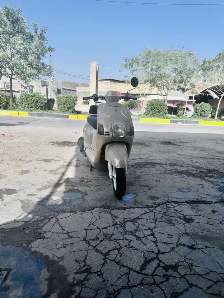 سلام عليكم دراجه 2008 داخل كريمي الكفرات كريمي فاتح دراجه احلا من الصوره تجي وتشوف بعينك ومصارله اهواي نازله من رمبه مكان الدراجه كربلاء طويريج مامتواجد علفيس***********
