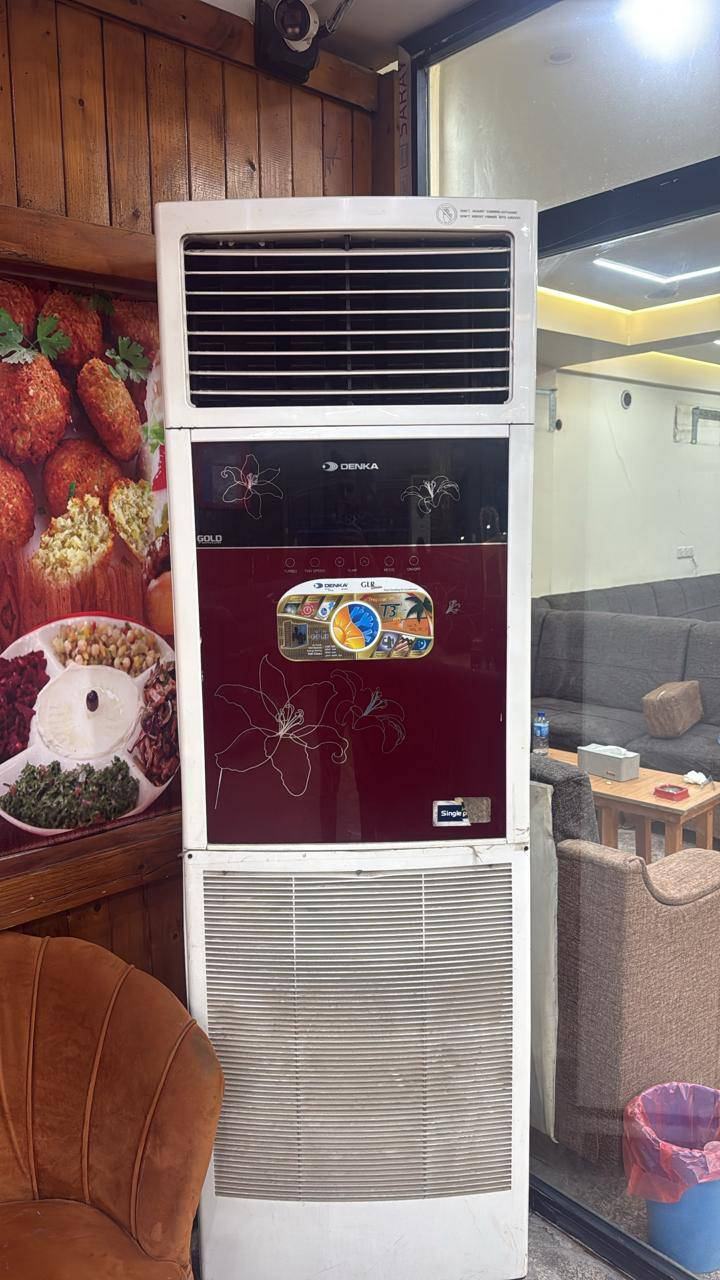 سبالت كنتوري ٣طن سعره ٥٥٠وبي مجال جدد ونضيفات
للستفسار رقم ***********
