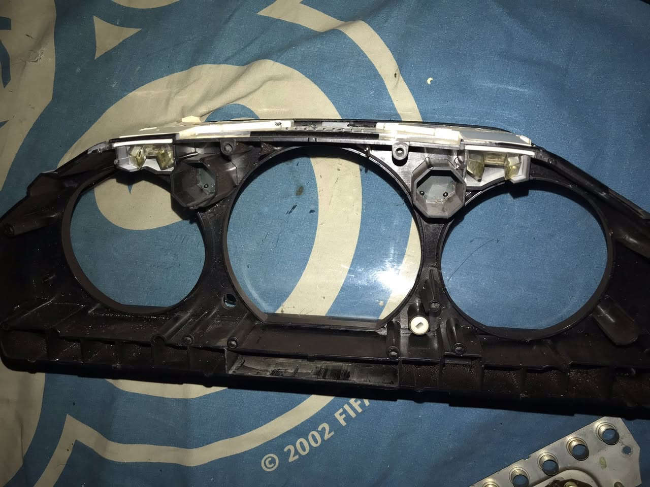 سلام عليكم ورحمة الله 
غلاف كيجات مرسيدس دب 
انارته تخبل عاكساته جدد ممايعات 
سعره 30الف قفل 
عنوان بغداد ألشعب 
***********
