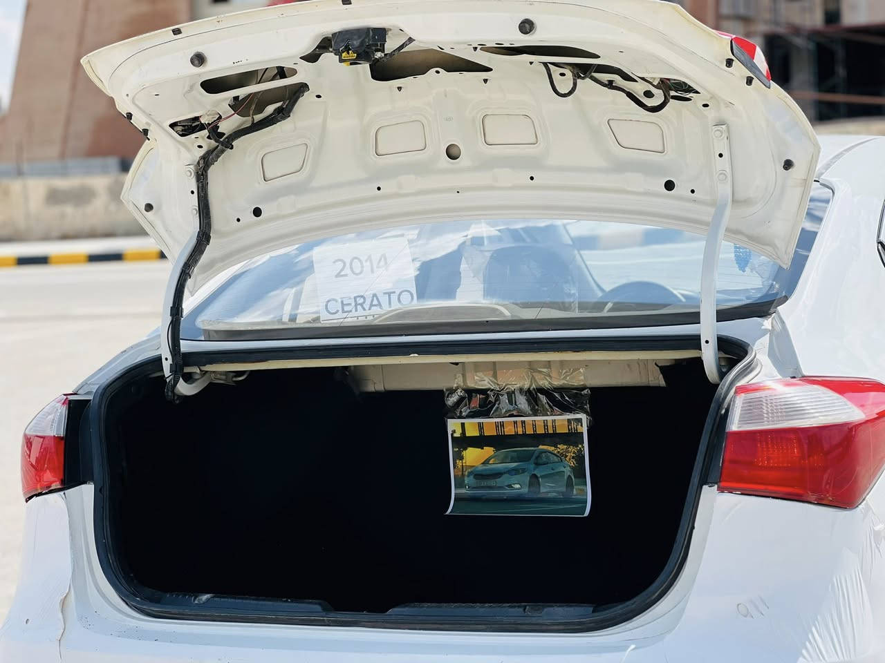 سلام عليكم
كيه سيراتو 2014 كير محرك حدادي كفاله مكينه 1600 خليجيه بيه قطعتين صبغ باب وجاملق سياره بسمي ثاني يوم تحويل 
رقم هاتف ***********
مكان ناصريه مركز
السعر 110 وبيه مجال
