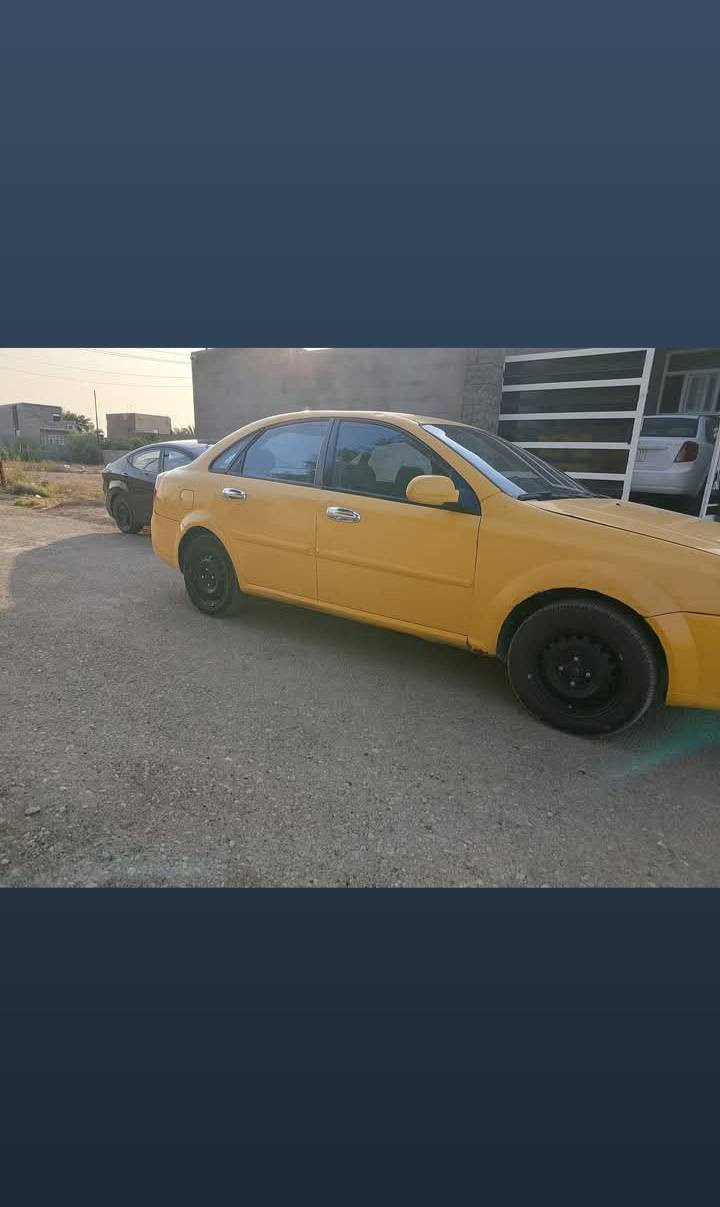 اوبترا للبيع موديل١٢  تكسي شركه عامه كير مكينه جديد حاويه سيارة ميكانيك وحداديه وكهربائيات كامله اي نقص مابيها تخم تاير جديد  ضررها جاملغ خلفي او امامي بدون اي دواخل سعر ٦٨ وبيها مجال 
***********
***********
