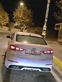 النتره 2018 سياره حادثها من الخارج جاملغ وبونيد ونطخت بيدي صار بيها 3ق...