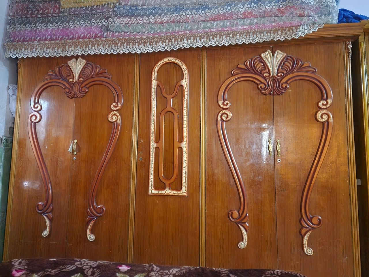 قرفه كامله نضيفه سعر 450
*********** كوت حي جوادين
