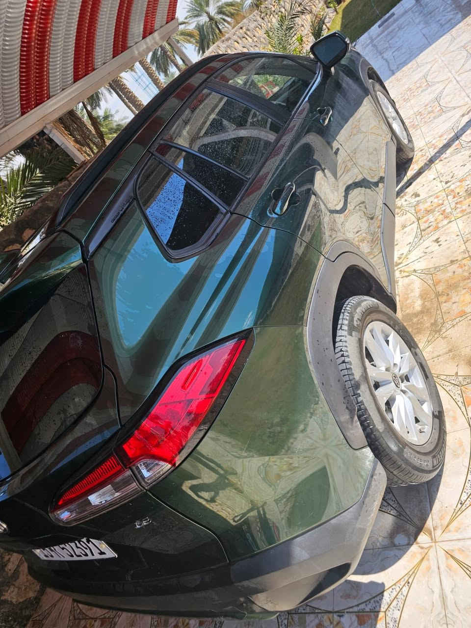 للبيع او مراوس 
كورولا كروس ياباني وارد اميركي 
مرقم انبار  باسمي تحويل مباشر  
🚘 ماشية 42 ميل 
🚘 موديل 2022
🚘حادثه بنيد وجاملغ الامامي سونار مرفق بالصور 
ارباك استيرن طاك بعده ما مصلح 
⚙️ حجم المحرك 4Cylinder 2.0L 
⚙️ مرتبط بناقل حركة أوتوماتيك 
⚙️ يبلغ عزم الدوران 205 نيوتن/ متر 
🐎 بقوة 169 حصان 🐎🐎
🔑 مفتاح التشغيل بصمة 
‼️ اريل نفكيتر 
‼️ رادار 
💡لايت هالوجين 
🛞 حجم الاطار 215/60R17 
🛞 ويل كب 17
🛞 4 دسك
🛞 حساسات ضغط الاطارات 
✨️ اشارة في المرايا الجانبية 
✨️ المرايا قابلة للطي 
🌧 ماسحة خلفية 
🎈عدد AIR BAG 7
🚗 هاند بريك كهرباء 
🚗 ا ABS  و شحن واير لس 
🖥 دشبول شاشة ديجيتال
🛣 مثبت السرعة Cruise 
🎶 تحكمات مقود
🎶 ا Bluetooth / USB 
💺تتسع المقصورة ل 5 ركاب
💺المقاعد مخمل
❄️ تبريد شاشة 
🚘 قطعتين تبريد
🚘 أوتو هولد Auto Hold 
🛣 نظام تحديد المسار 
⛷️ نظام مانع الانزلاق
💵 السعر. 195$  وبيها مجال للشراي 
مكان سيارة بابل المركز 
لاستفسار اكثر يرجى الاتصال على الأرقام : *********** و ***********
تنويه:
الصفحة وسيط فقط بين البائع والمشتري، ولا تتحمل أي مسؤولية عن السيارة أو تفاصيل البيع.
المسؤولية كاملة تقع على الطرفين.
