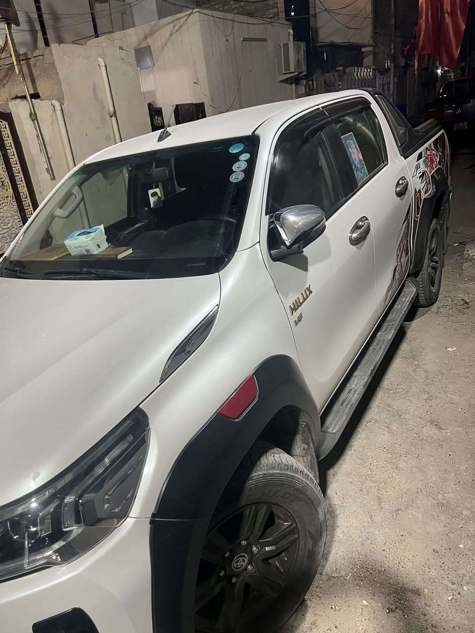 سلام عليكم ورحمة الله وبركاته 
هايلوكس موديل 2023
6سلندر 
السعر 38000وبيها مجال

‭0771 781 7662‬
