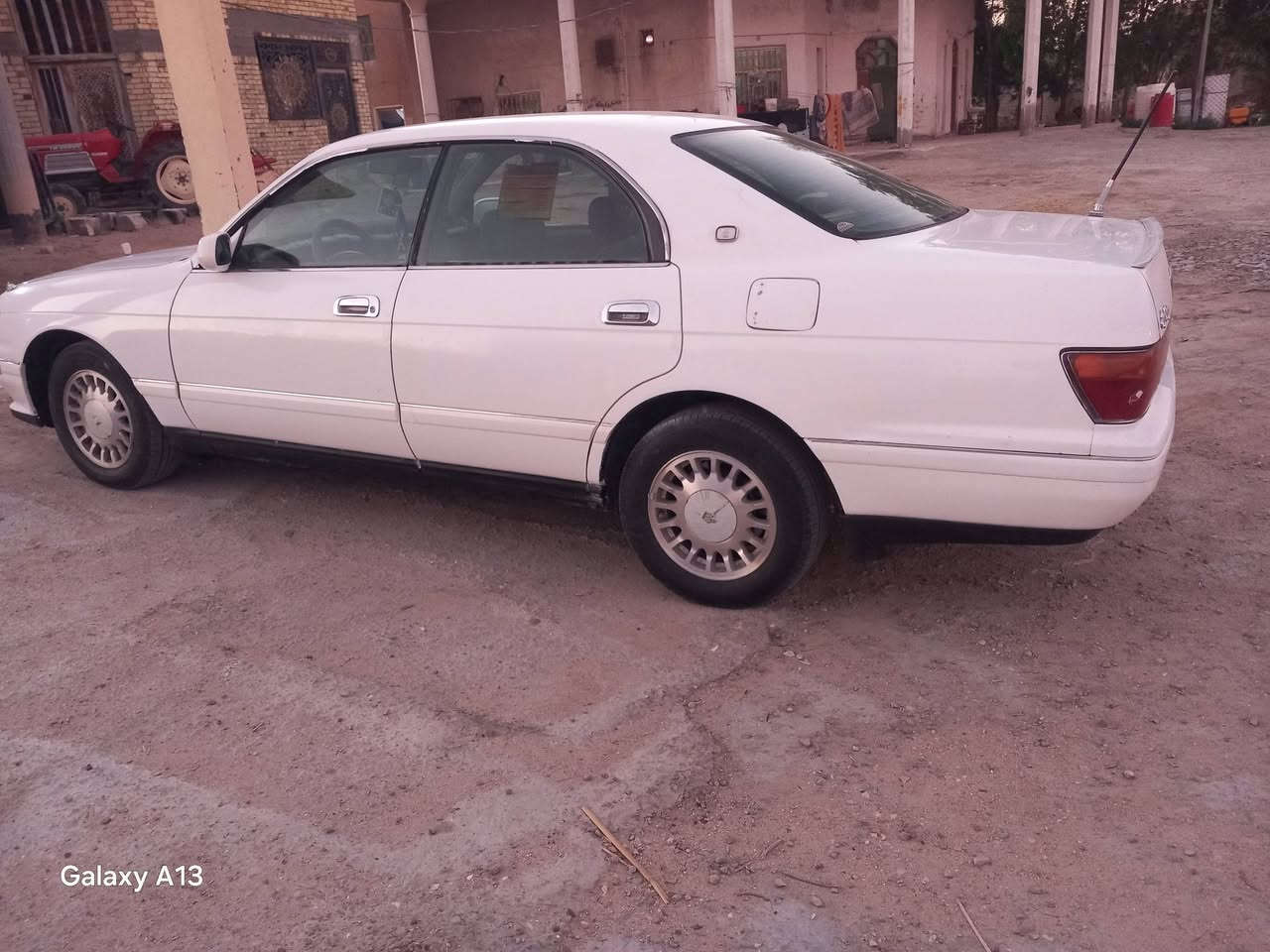 سلام عليكم بطه فصل مديل ٩٣ لون ثلجي جام اخضر بلاد رقم بصره سنويه لل٢٨ باسمي مشروع وطني كفاله عامه من الصبغ والضربه والكلبه على وضع الشركه دواخل بلكارتون سنتر لوك كهربائيات كلها شغاله مال جناي مانقصها برغي تخم تاير حداده وره وكدام ميه بلميه مكينه وكير ٢٥٠٠ كفاله السعر ٦٧ وبيها مجال مكانها البصره قضاء المدينه ***********او  اتصل وبلخدمه على الرقم ماسنجر مغلق
