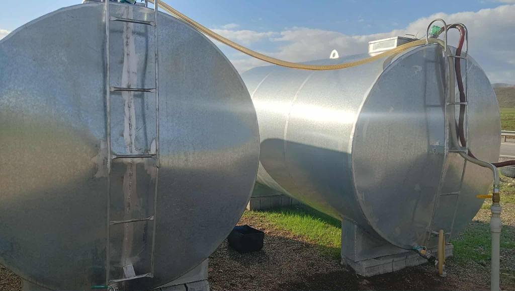 ســئ تـانکی بەردەستە. 
بــــەڪارنەهاتوون. 
دوانیان 15 هەزارین. 
دانەیەکیشیان 10 هەزاری. 
خۆم داونم بەکرد؟ موادی گەڵبەنایزە باشترین پلێتە.  شـــوێن  سەیدسادق 

***********
*********** السليمانية, العراق
