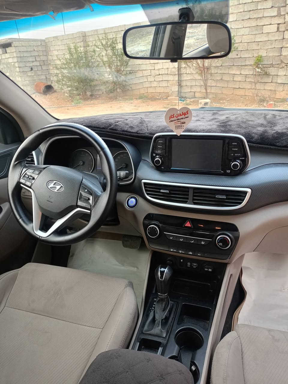 السلام عليكم
توكسان موديل 2020
خليجي محرك كير شرط محرك 20 المرغوب
السياره مكفولة كلين لاشخط ولابارد
سايد بريك برجل
جي بي اس
تبريد قطعتين
شاشة الأصلية
السعر ٢١٥ ورقة
رقم الهاتف ***********
