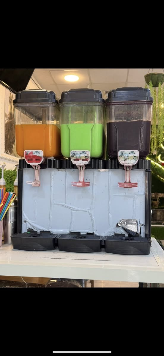 جهاز شربت ایطالیه
مستخدم کلش قلیل
کله عل بیلاد ماملعوب ولا برغي 
ماطرو بيلاد و شلال مال شربت 
سعره 525الف 
مكان كركوك 
***********
