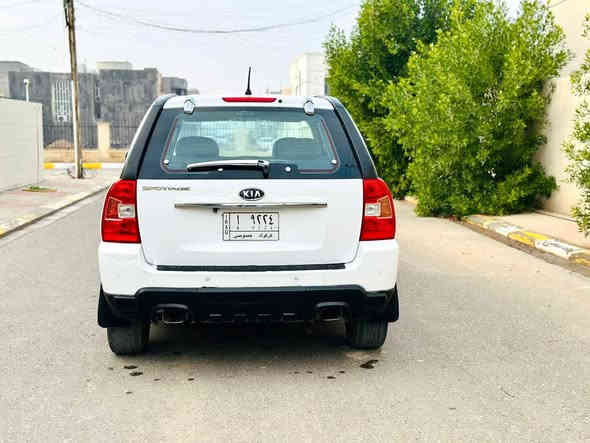 السلام عليكم….
للبيع بسعر مناسب 108$ اعتذر عن الاقساط والوعده
كيا سبورتج 2009 خليجي لون ابيض (ثلجي) فول 1/1 سلايت رقم كركوك مشروع وطني سنوية جديدة شوط التحويل….
سياره بيها صبغ بنيد و شويه بجاملغ السكن  فقط والباقي مكفول … بدون دواخل بدون ايرباك….
سيارة جاهزة بدون اي نقص….
محرك 4/2000 سلندر …..السياره ماشية 203KM….
شرط محرك وكير وصدر وكهربائيات وتبريد وتدفئة وتخم تاير سيارة جاهزة من كلشي….
مواصفات فول 1/1 سلايت وصاج معروفة مواصفاتها مايحتاج اذكرها…
العنوان/ صلاح الدين/ تكريت/ القادسية….
السعر 108$ اعتذر عن الاقساط والوعده….
للاستفسار ***********
