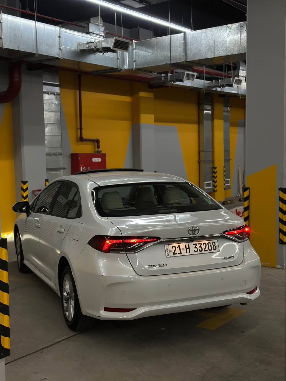 🇯🇵Toyota corola🇯🇵 خلیجی شەریکەی جیهان
سەیارەکە زۆر جوان و پاکە سەیارەکە کلینە هیچی پێوە نیە 
سەیارەکە مەکینە ١.٨ مەکینە مەڕغوبەکەیە و فول مواسەفاتە🇯🇵
چوار تایەی لۆکی لەژێرایە
سەنەوی تا ٢٠٢٧ تازەیە و 74000km ڕۆیشتووە 

 *********** السليمانية, العراق
