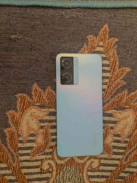 عندي موبايل oppo A77s مكفول كفاله عامه بس لزكه مفطره سعر 250 بي مجال ب...
