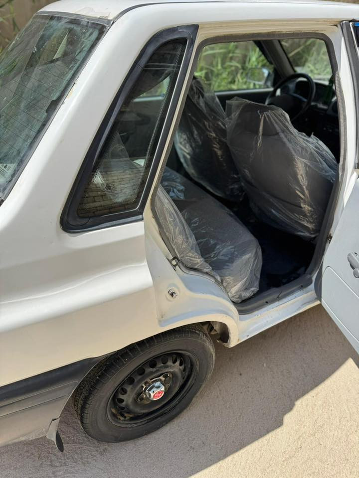 السلام عليكم
سايبا موديل 2014  خصوصي حرة 
رقم ذي قار انكليزي سنوية جديدة 
تحويل مباشر 
محرك وكير جدد لا تنقيص
ولا تبخير 
كهربائيات حدادية  جدد سيارة جهازه 
من كلشي 
السعر 32 وبيها مجال 
مكاني ذي قار الرفاعي 
***********
