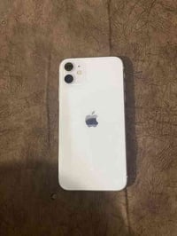 ايفون 11عادي  ذاكره 128 دبل سيم  بطاريه 83 نظافه 100✅ السعر(280) هاتف ...