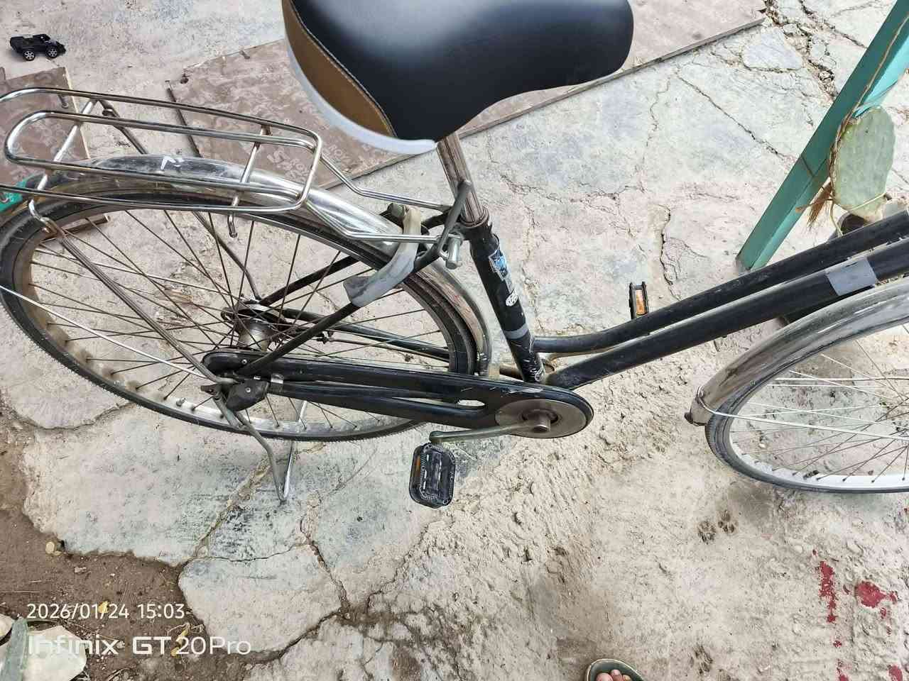 متاح باسكل ياباني حجم 27 ابل كير السعر 100 الف وبي مجال للشراي الاستفسار الاتصال علئ الرقم ***********
