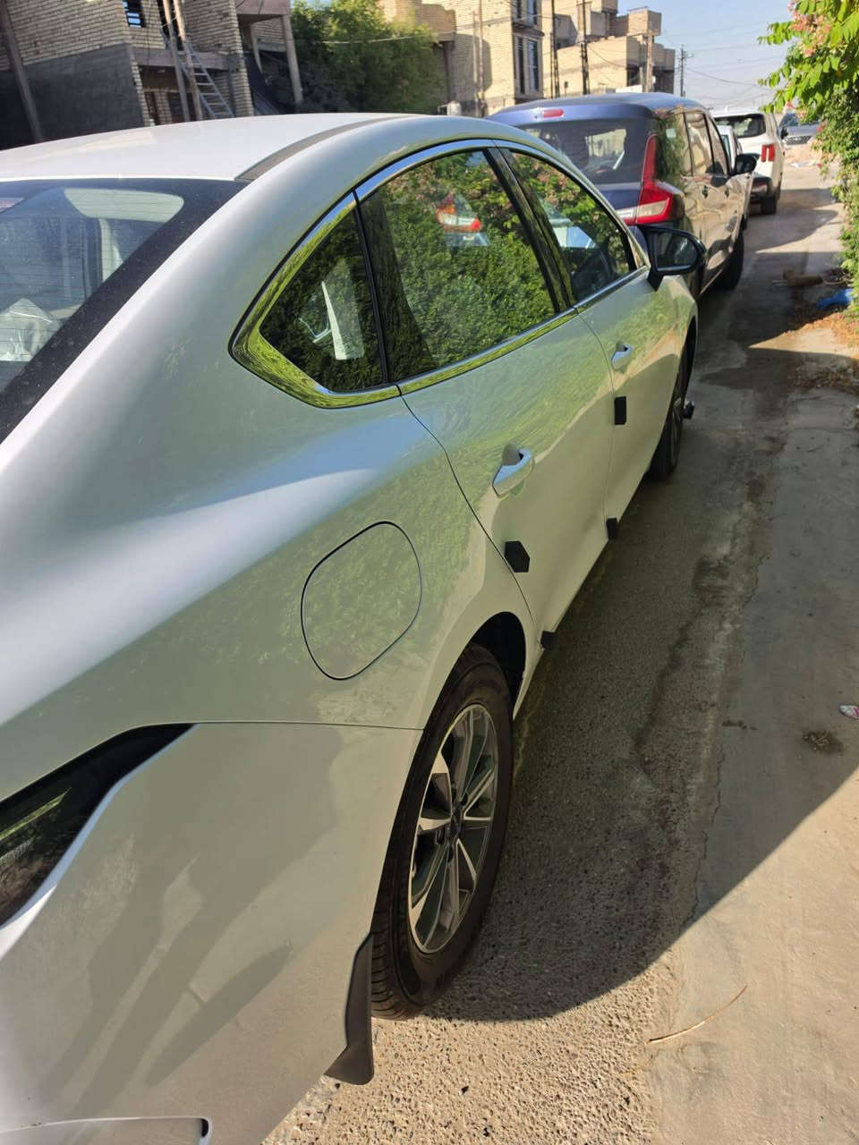سلام عليكم عندي BYD دسترويل موديل 25 ماشيه 4000 تالاف الكلي بيه فقط هاي طخه موضحه بصوره والباقي كفاله بسمي سنويه معروفه مواصفاته سعر 20.150 بيه مجال حك جيه مكاني تقاطع درويش حي التراث رقمي *********** ابو سيف

