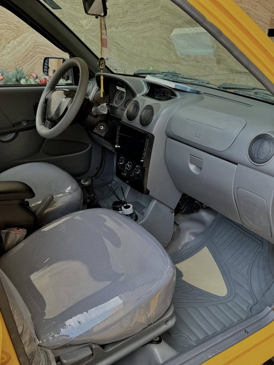 السلام عليكم سايبا موديل 2022 ماشيه 144 الف سياره جديده لوك مكفوله كفاله عامه من جميع النواحي بيها قطعه 1 صبغ بدون دواخل 
سبيرها وعدتها وكتلوكتها وسويجتها مال الشركه عدد 2
                 السعر 62
المكان بغداد الستفسار 
       ***********
